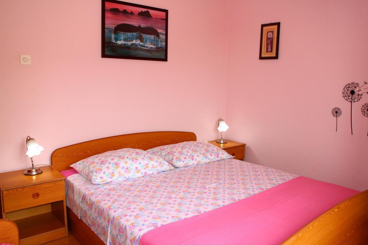 Apartment Teraferma Комижа Екстер'єр фото