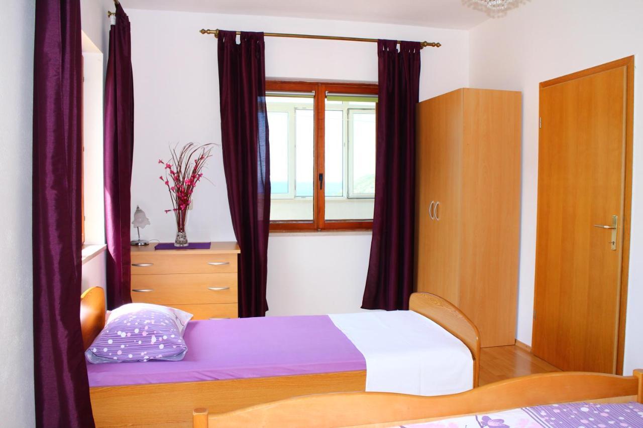 Apartment Teraferma Комижа Екстер'єр фото