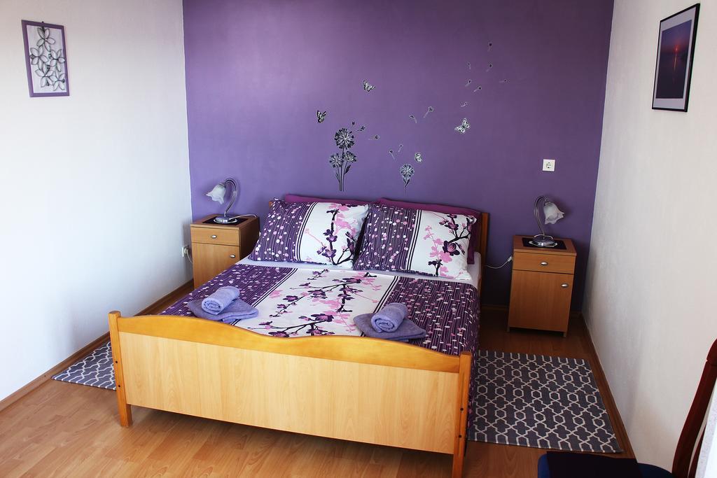 Apartment Teraferma Комижа Екстер'єр фото
