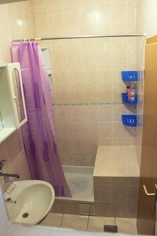 Apartment Teraferma Комижа Екстер'єр фото